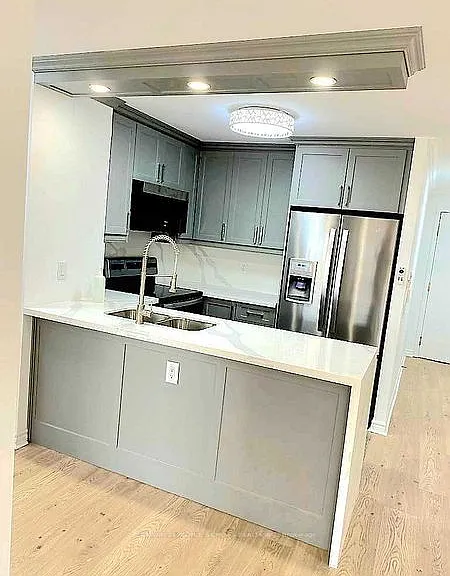 35 Kingsbridge Garden Cir #1008 — Photo 10