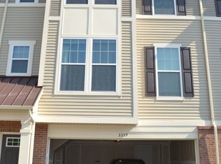 3339 Kentshire Cir, Aurora, IL 60504