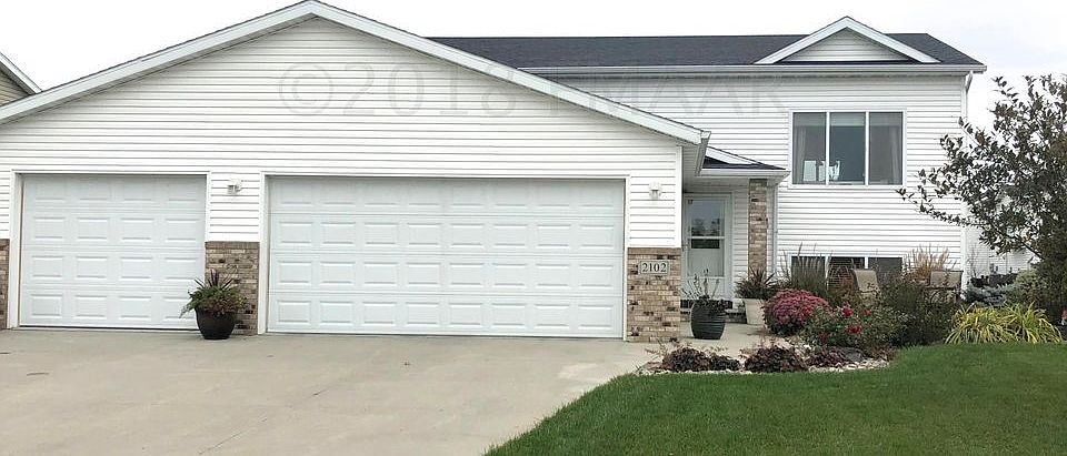 1st image of 2102 Street Cir S #35