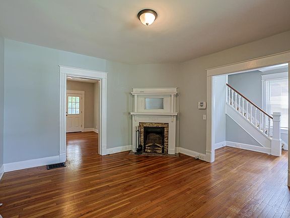 5th image of 6215 Manuel St