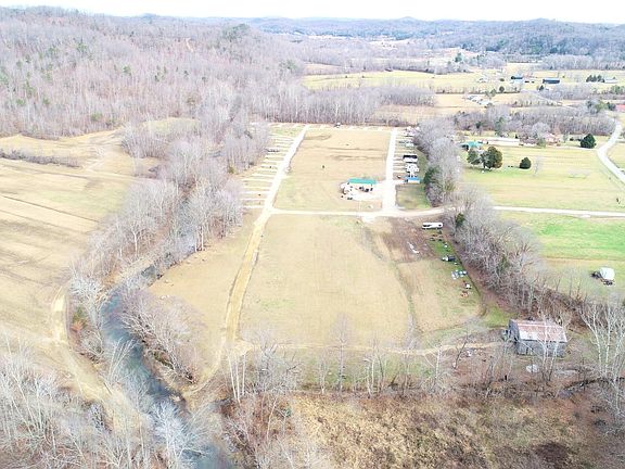 3rd image of 4065 Copper Creek Rd