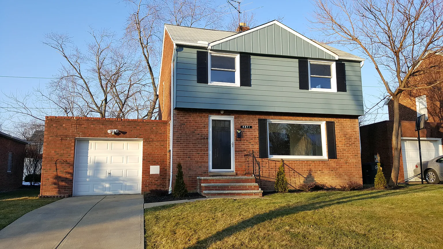4871 Oakland Dr photo 1