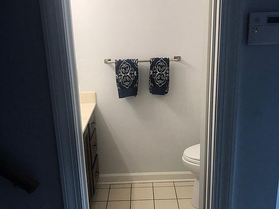 4th image of 6315 Chaucer View Cir