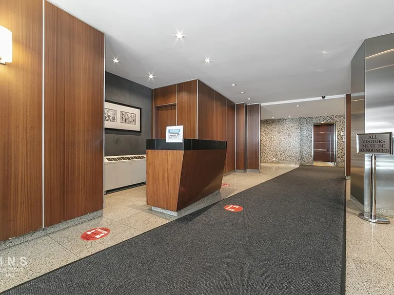 65 W 55th St #5G — Photo 9