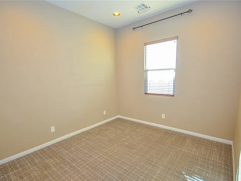 8162 Desert Madera St — Photo 21