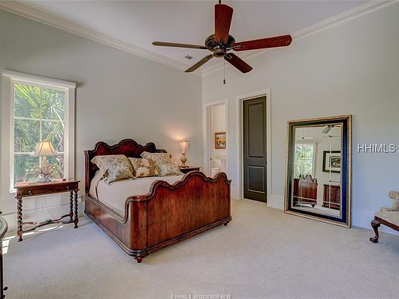 4th image of 4 Harrogate Dr
