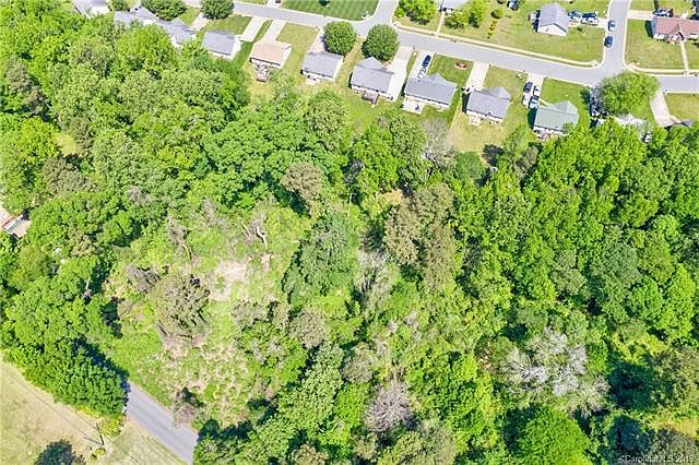 1st image of 3025 Cochrane Dr