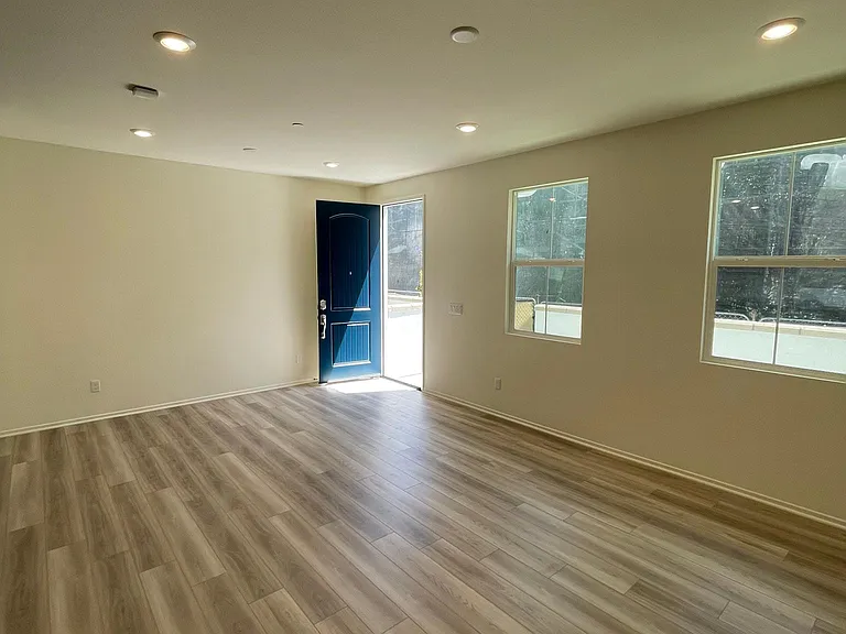 30470 Capetown Ln — Photo 6