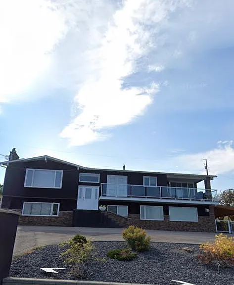 3918 Harding Rd — Photo 4
