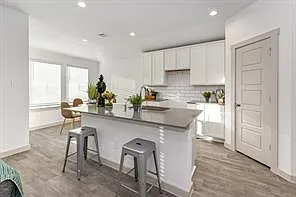 7811 Golden Rubia Ln — Photo 3