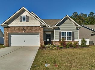 1452 Abercorn Ln, Sanford, NC 27330
