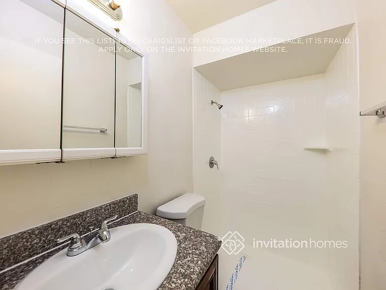 4753 N 70th Ave — Photo 15