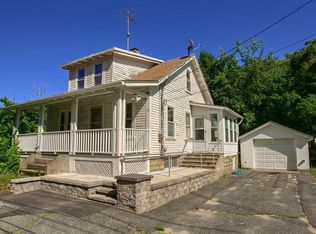 12 Oakdale Ave, Fitchburg, MA 01420