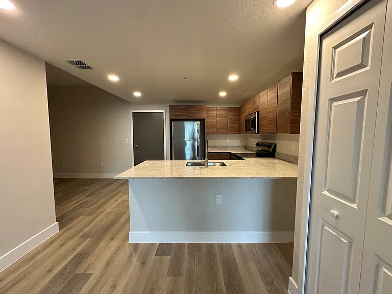 4424 S Texas Ave #1-114 — Photo 3