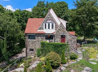 63 Crabtree Rd, Quincy, MA 02171