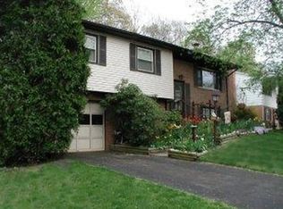 13823 Delaney Rd, Woodbridge, VA 22193