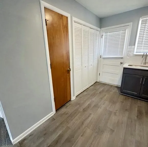 156 Ohio Ave #15 — Photo 5