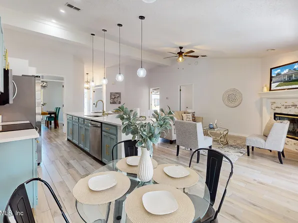 8666 CHARLESGATE Circle N, Jacksonville, FL 32244