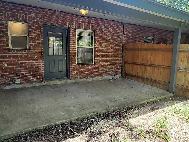 215 Eleanor Ave — Photo 33