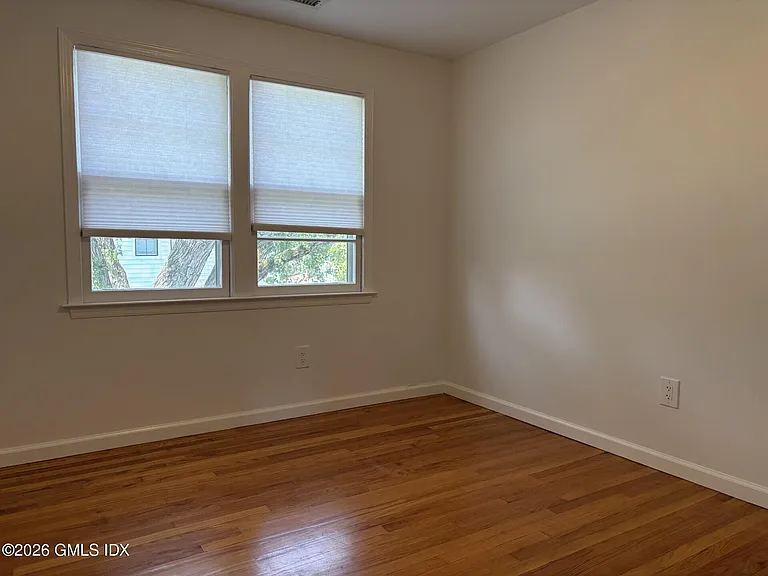 20 Hawthorne St S #2 — Photo 7