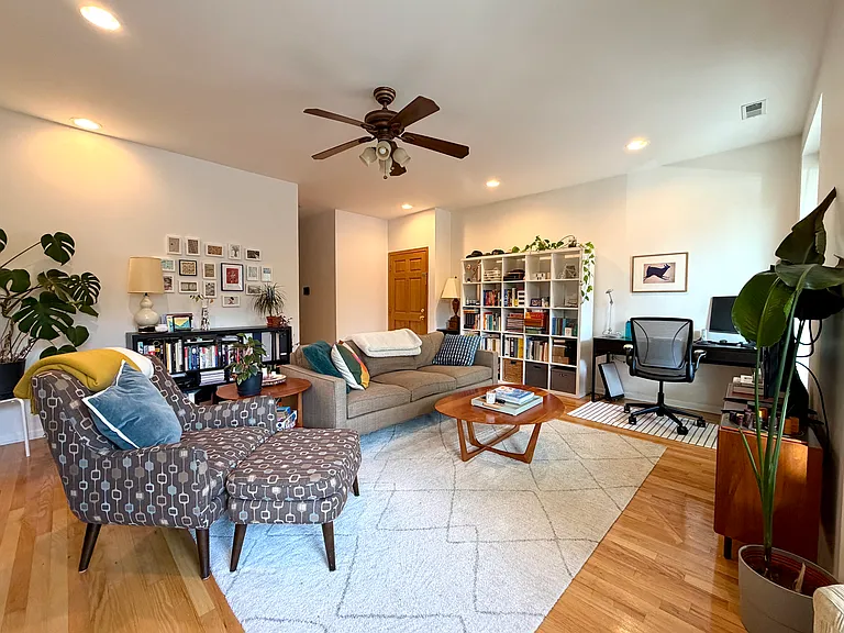 2431 N Albany Ave #1 — Photo 6