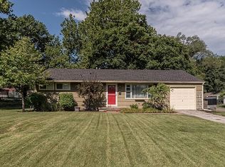 7418 Maple Ln, Overland Park, KS 66204