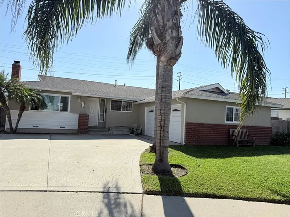 5192 Skylark Dr, Huntington Beach, CA 92649