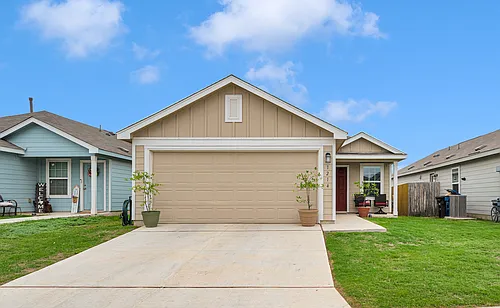 1214 Kiskadee Way Photo 1