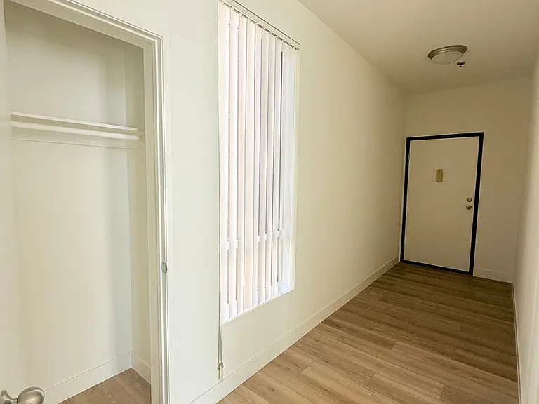 Perfectly situated 2 bedroom and 2 bathroom ! — Photo 47