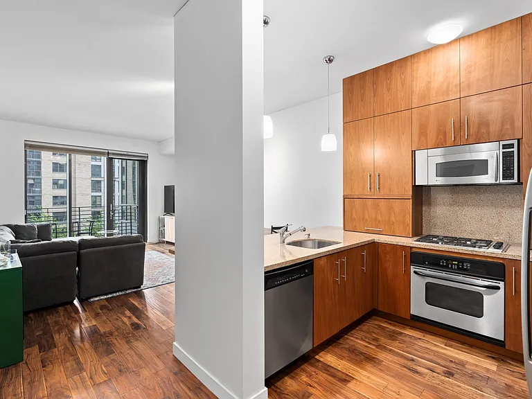 Kitchen/Living Room