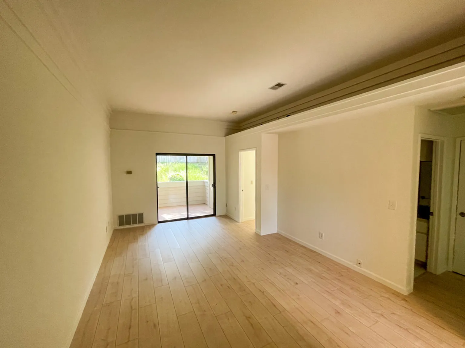 2 bed, 2.0 bath, $2,900 — Photo 4