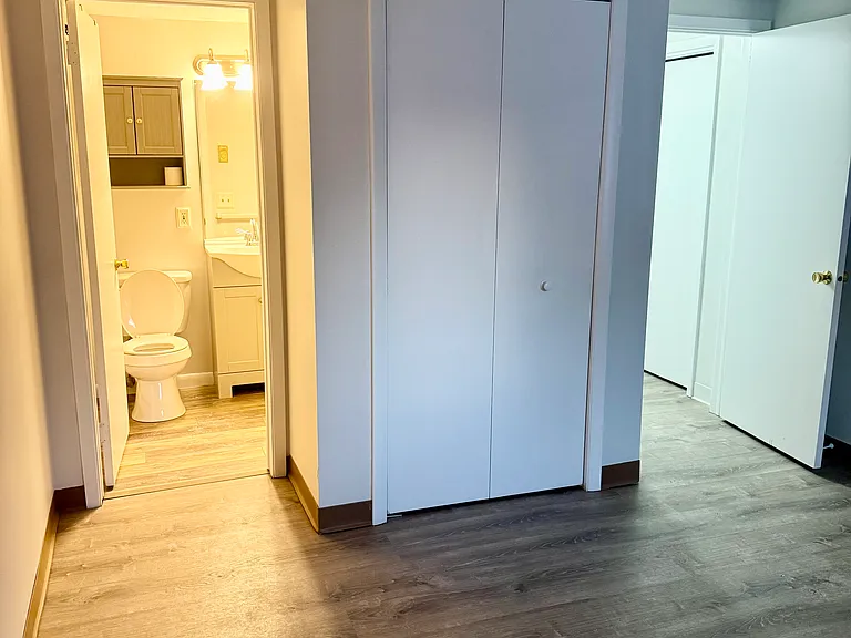 2 Russell St #2 — Photo 5