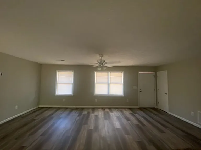 5075 3rd Ave — Photo 3