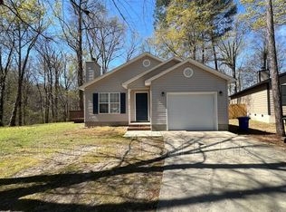 566 Crooked Creek Ct, Fayetteville, NC 28301