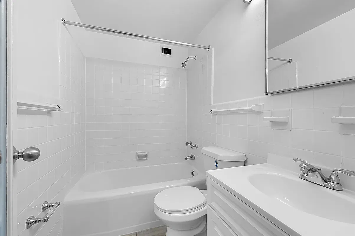 136 East 55th Street — Photo 4