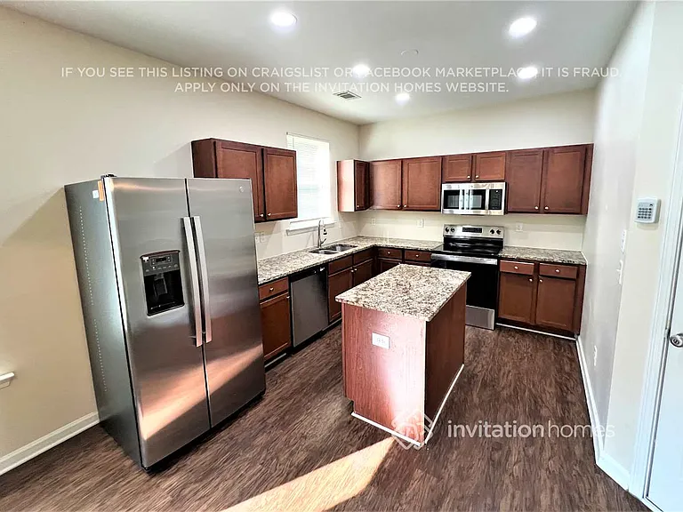 3467 Rosebud Park Dr — Photo 6