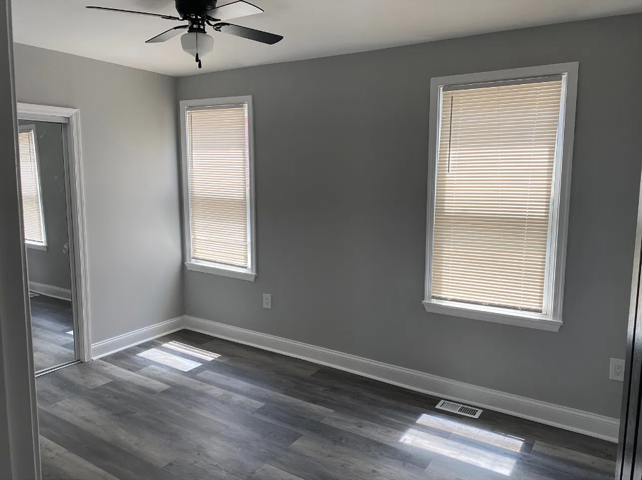 5112 Belair Rd $650 Private Room (Shared Bath) — Photo 4