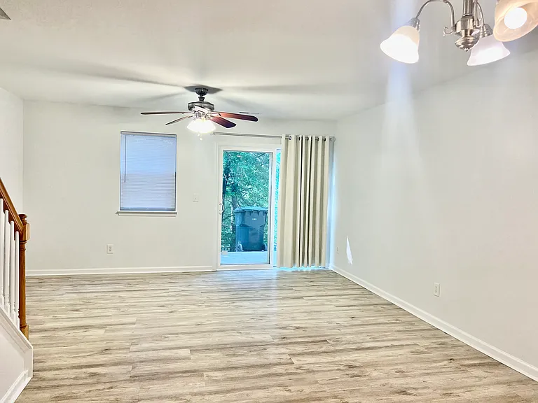7720 Averette Field Dr — Photo 8