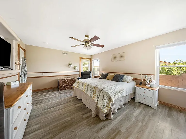 260 W 210 South Cir — Photo 36