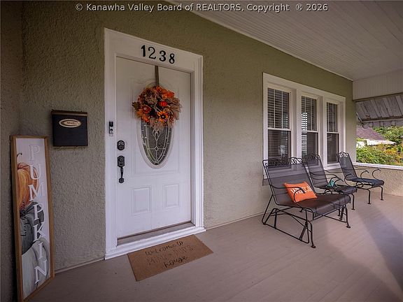 4th image of 1238 Main Ave