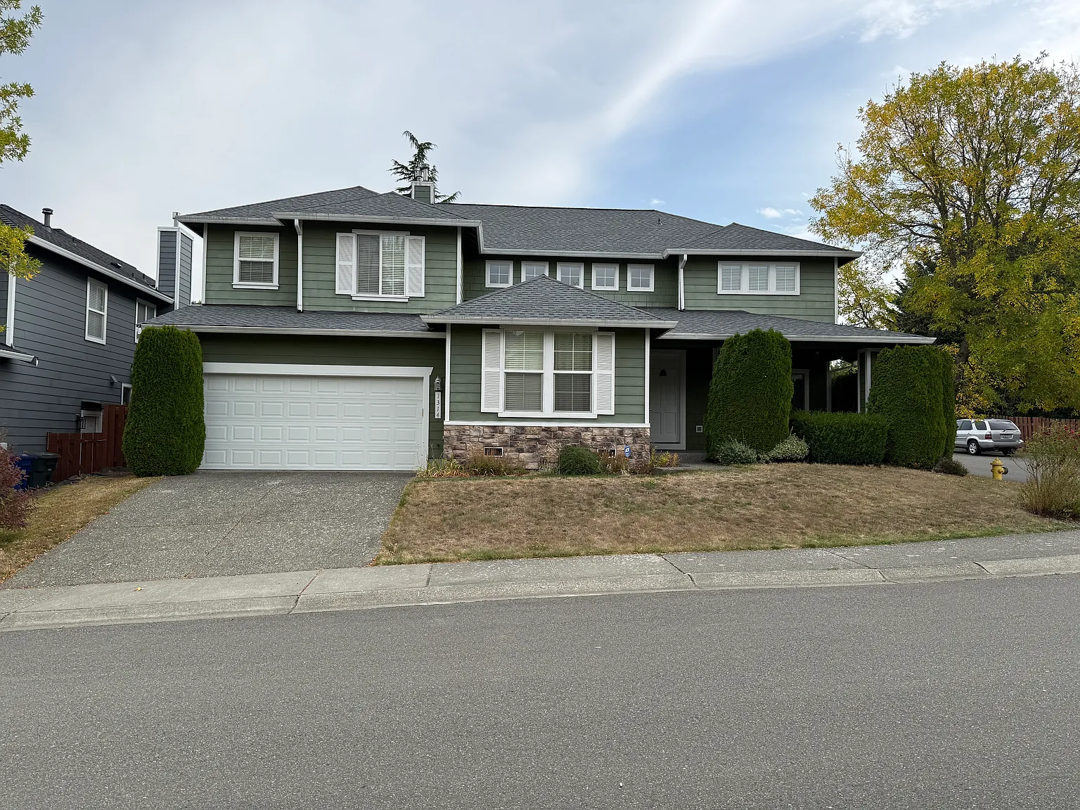 5 bed, 2970 sqft, $4,995 — Photo 1