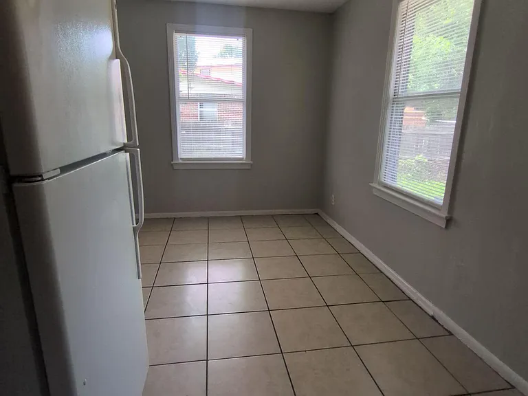 5217 Mays Dr — Photo 5