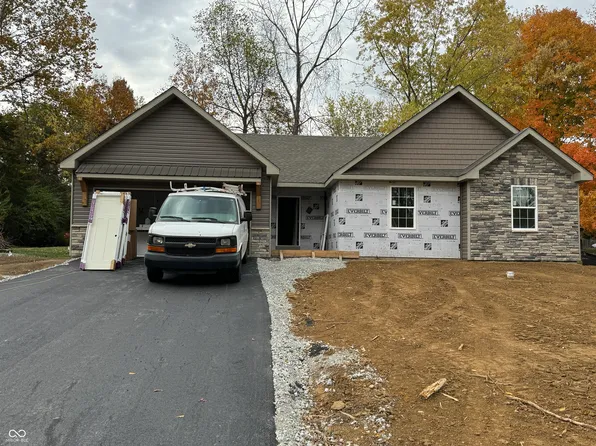 601 Mill Spgs, Coatesville, IN 46121