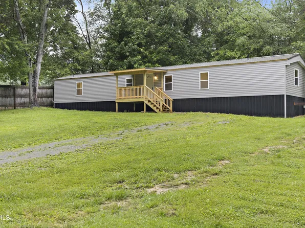 183 Hidden Oaks Dr, Johnson City, TN 37601