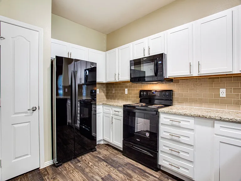 Palomino Pearl (Home Interior Style)