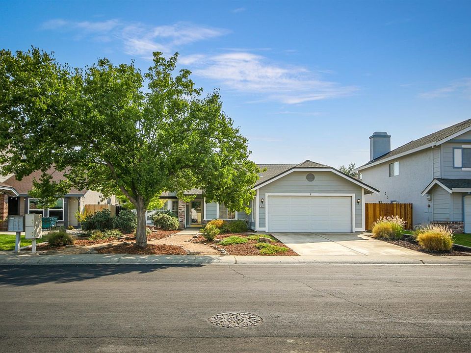 1st image of 1522 Carbury Way