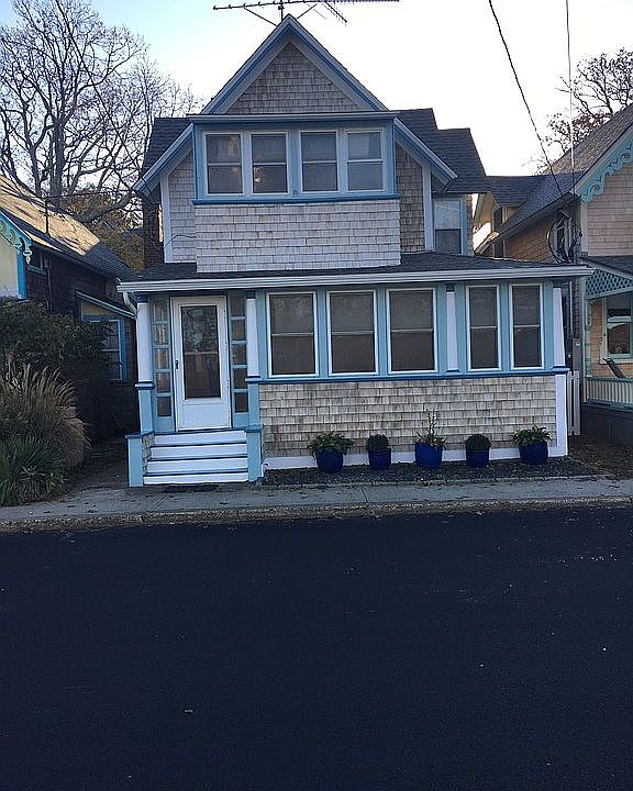 2nd image of 11 Siloam Ave