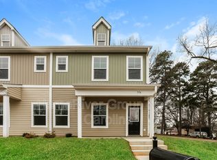 574 N Broad St APT B, Mooresville, NC 28115