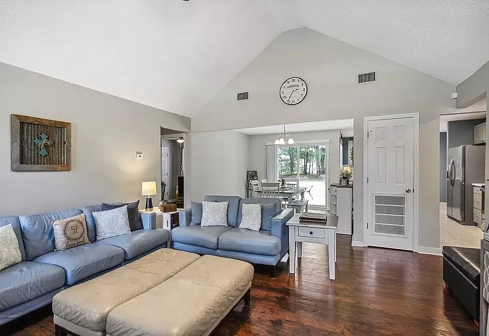 3 bed, 1530 sqft, $1,900 — Photo 4
