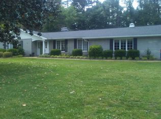 8 Dogwood Rd, Newnan, GA 30263